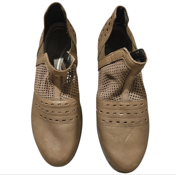 Naot Brown Leather Cutout Ankle Booties – Size 38 (US 7–7.5) - Picture 5 of 6